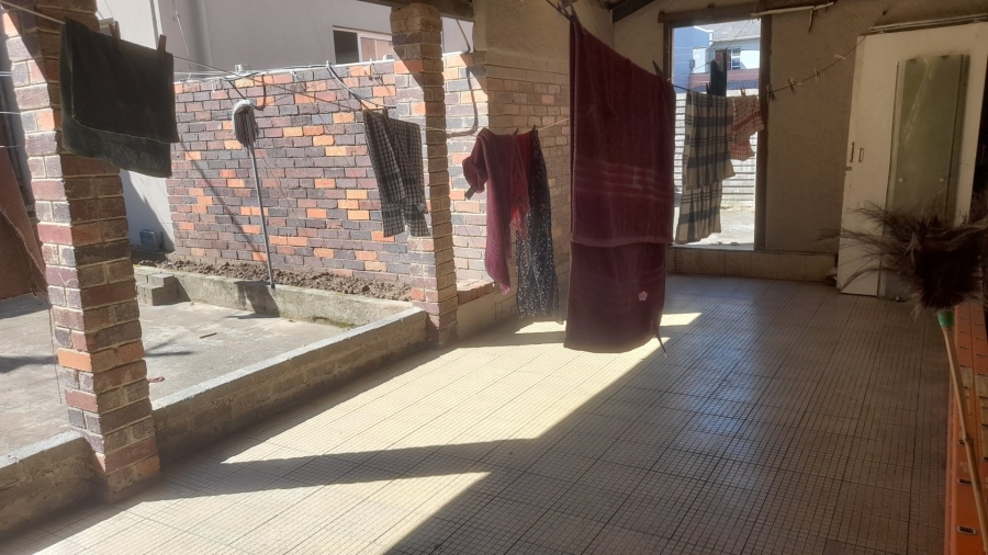 7 Bedroom Property for Sale in Quigney Eastern Cape
